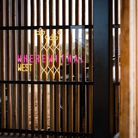Wherewithal Luxury Suites Carlton Экстерьер фото