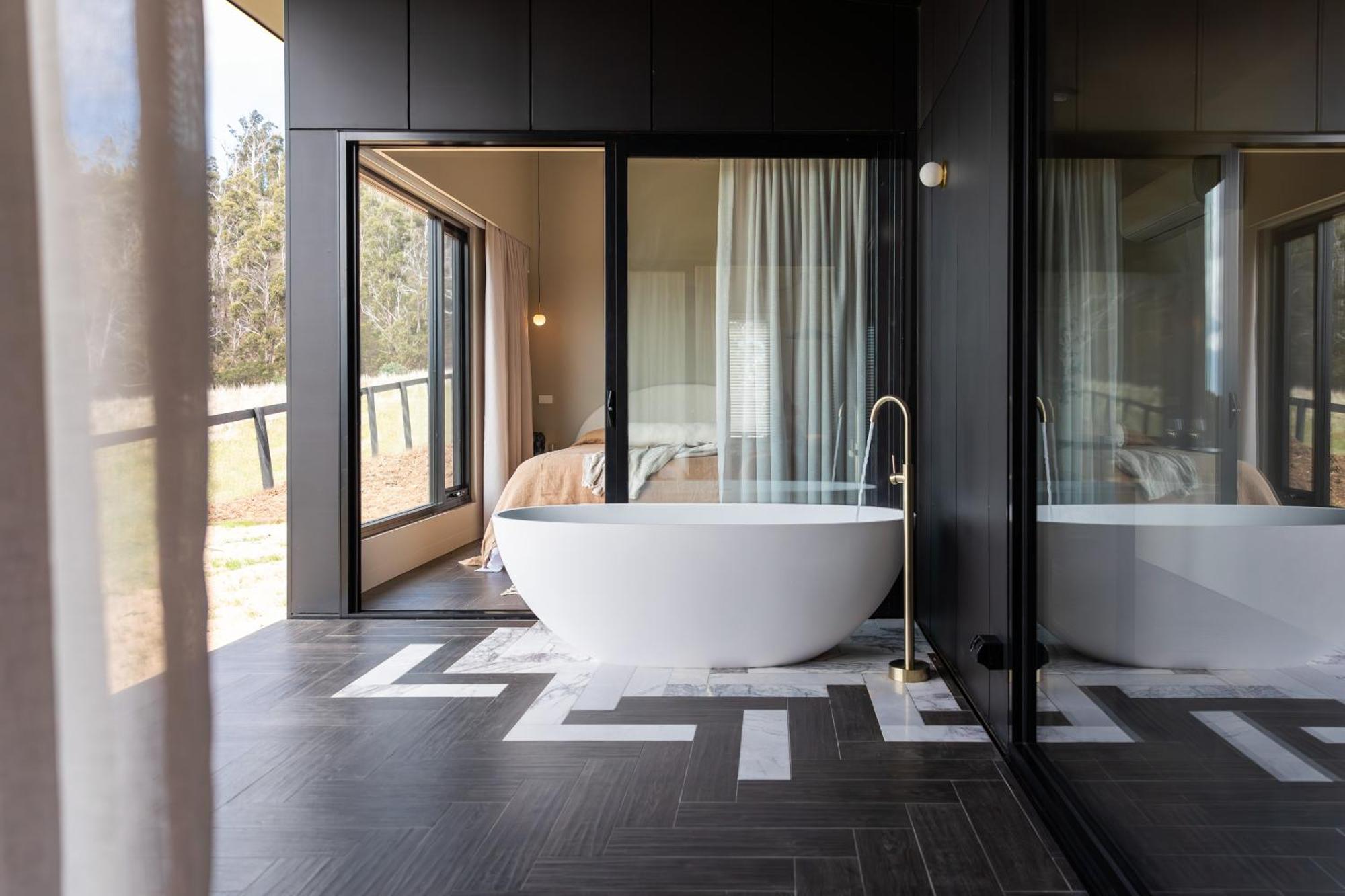 Wherewithal Luxury Suites Carlton Экстерьер фото